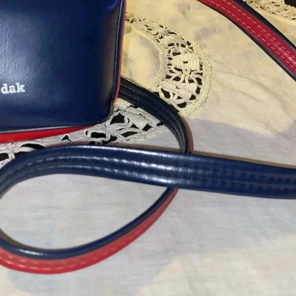 Kodak vintage 1972 Olympic games camera case. - Picture 4 of 6